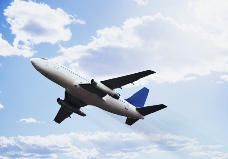 VIDEO. Unde poti zbura cu bilete low cost! Afla cinci orase