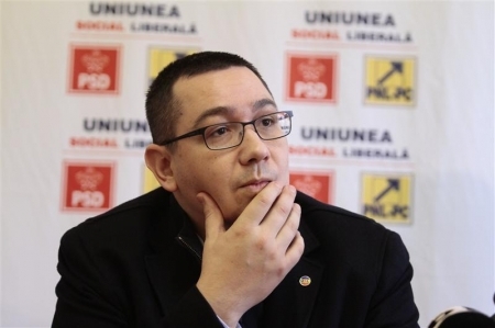 Premierul Romaniei, acuzat ca a copiat in lucrarea de doctorat