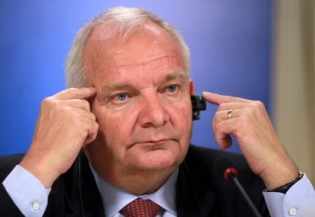 Joseph Daul: Situatia de la Bucuresti poate fi considerata o lovitura de stat