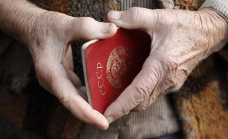 Cei care au pasapoarte sovietice vor fi obligati sa-si faca buletine de identitate