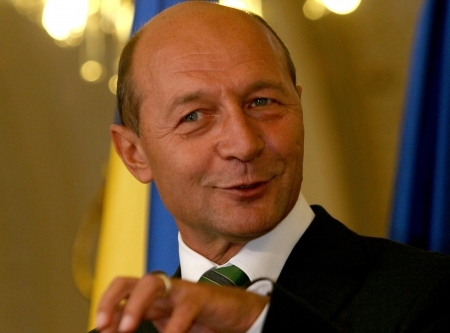 Victor Nichitus: Basarabeanul Basescu