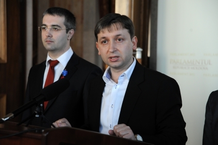 Fostul sef SIS: In PL sunt persoane care au colaborat cu KGB-ul rusesc