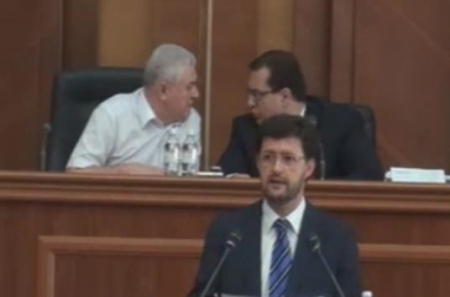 Voronin: Conversatia avuta cu Lupu in prezidiul Parlamentului a fost una dura. Afla ce au discutat