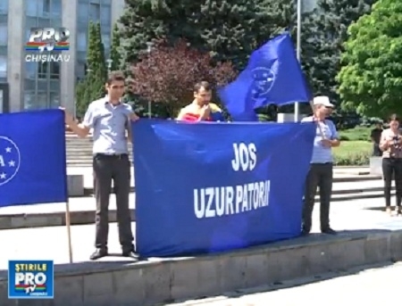 VIDEO. Victor Ponta, intampinat cu huiduieli! Ce i-a nemultumit pe protestatari