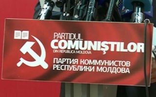Comunistii decid soarta secerii si a ciocanului!