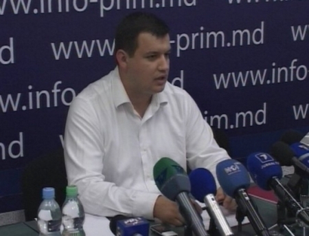 VIDEO. Basescu cere romanilor din strainatate sa nu voteze duminica! Ce mesaj are Antonescu