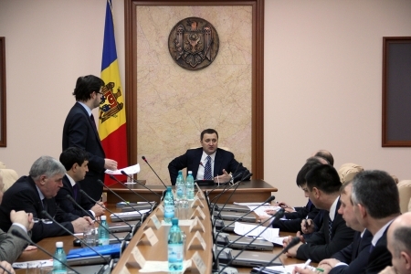 Petru Bogatu: Mobilurile nevazute ale remanierii guvernamentale 