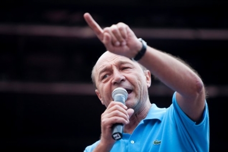 Basescu: Rezultatele de la BEC confirma victoria PDL. Cer USL sa inceteze razboiul impotriva institutiilor statului