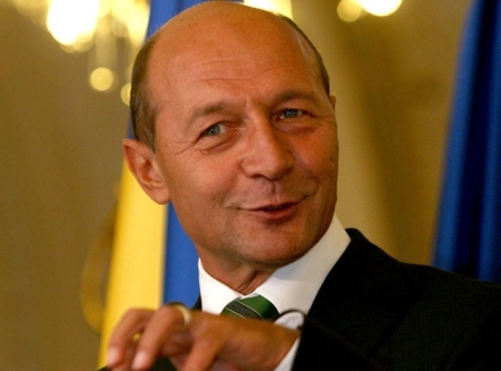 Soarta lui Basescu se decide astazi! CC reia dezbaterile privind referendumul de duminica