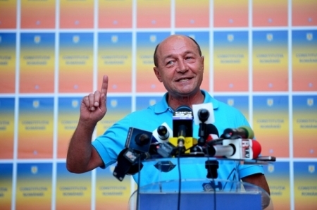 Traian Basescu: Eu sunt suspendat. Din postura de suspendat nu pot demisiona!
