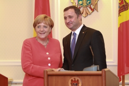 VIDEO. Vizita de 7 ore a lui Merkel a provocat o gaura in bugetul tarii. Cati bani au fost cheltuiti 