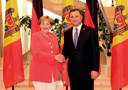 Merkel: UE si Germania doresc sa va insoteasca pe drumul ales de Dvs. Discursul integral al cancelarului