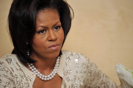 SCANDAL MONUMENTAL! Michelle OBAMA, TOPLESS pe coperta unei reviste