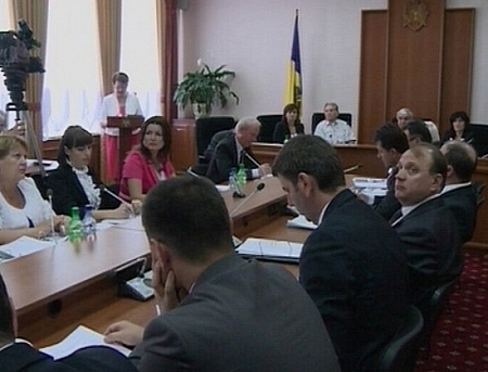 Saracii sefi bogati! Salariul unui director dintr-o intreprindere de stat ajunge pana la 150 de mii de lei
