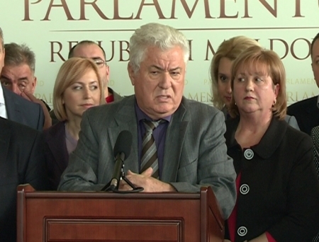 VIDEO. "Valeriu Zubco sa fie audiat in Parlament". Ce nemultumiri au comunistii si de ce au parasit sedinta