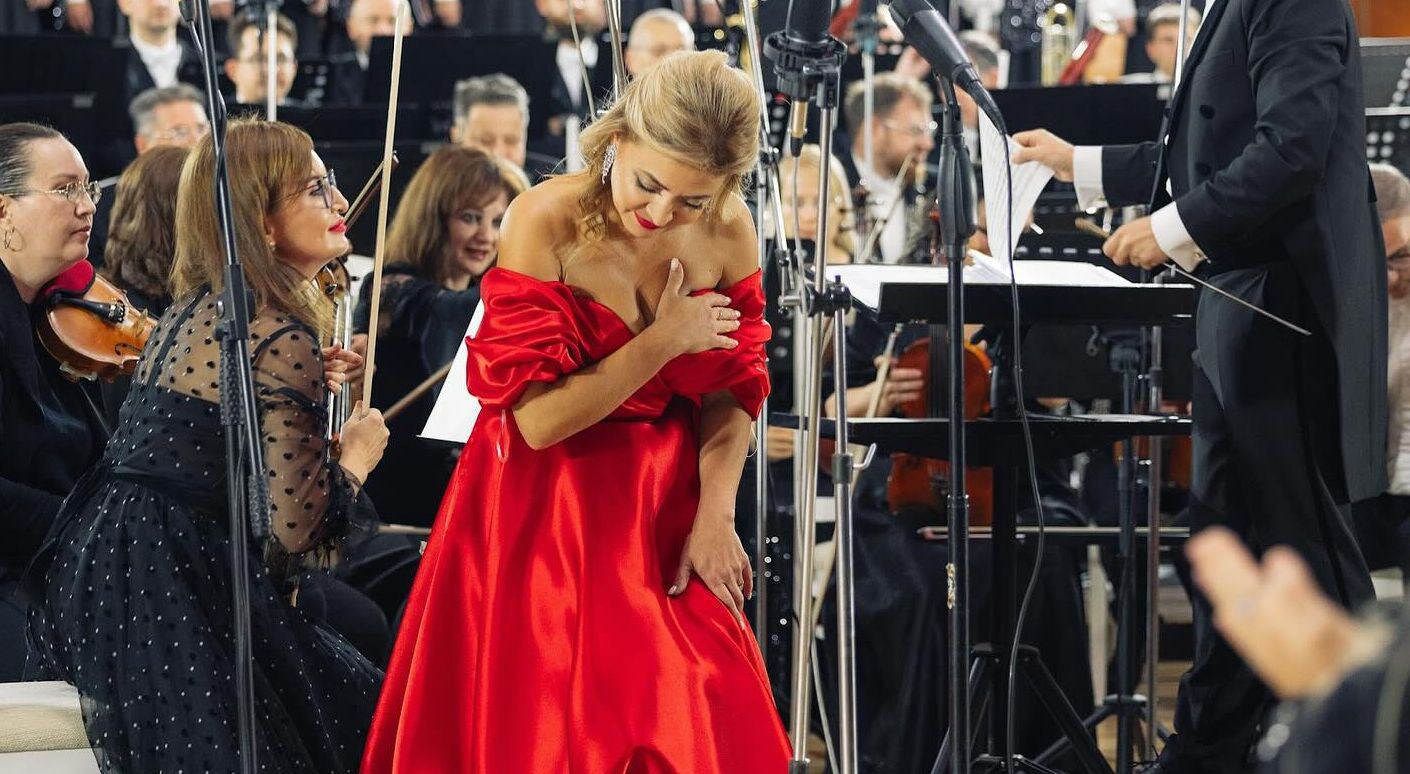 Solista Elena Demirdjean