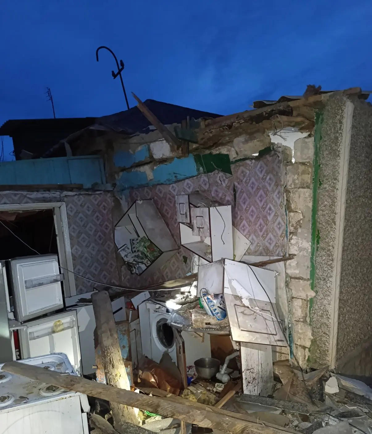 Deflagrație într-o casă