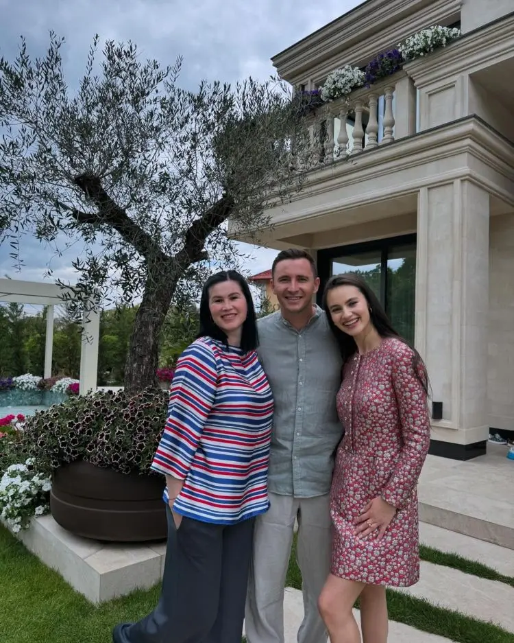 Nina, Emilian și Maria Crețu