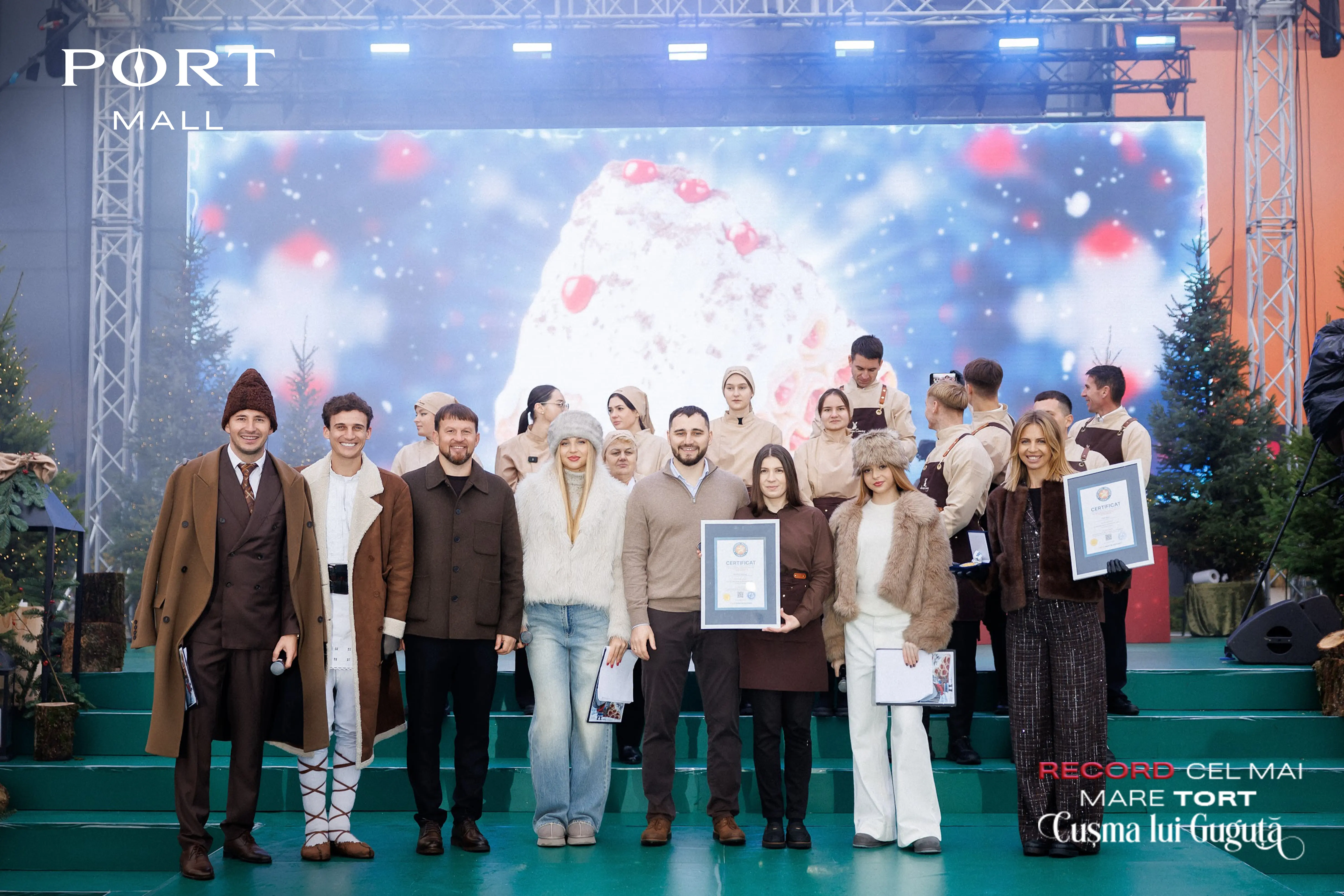 Record: Cel Mai Mare Tort