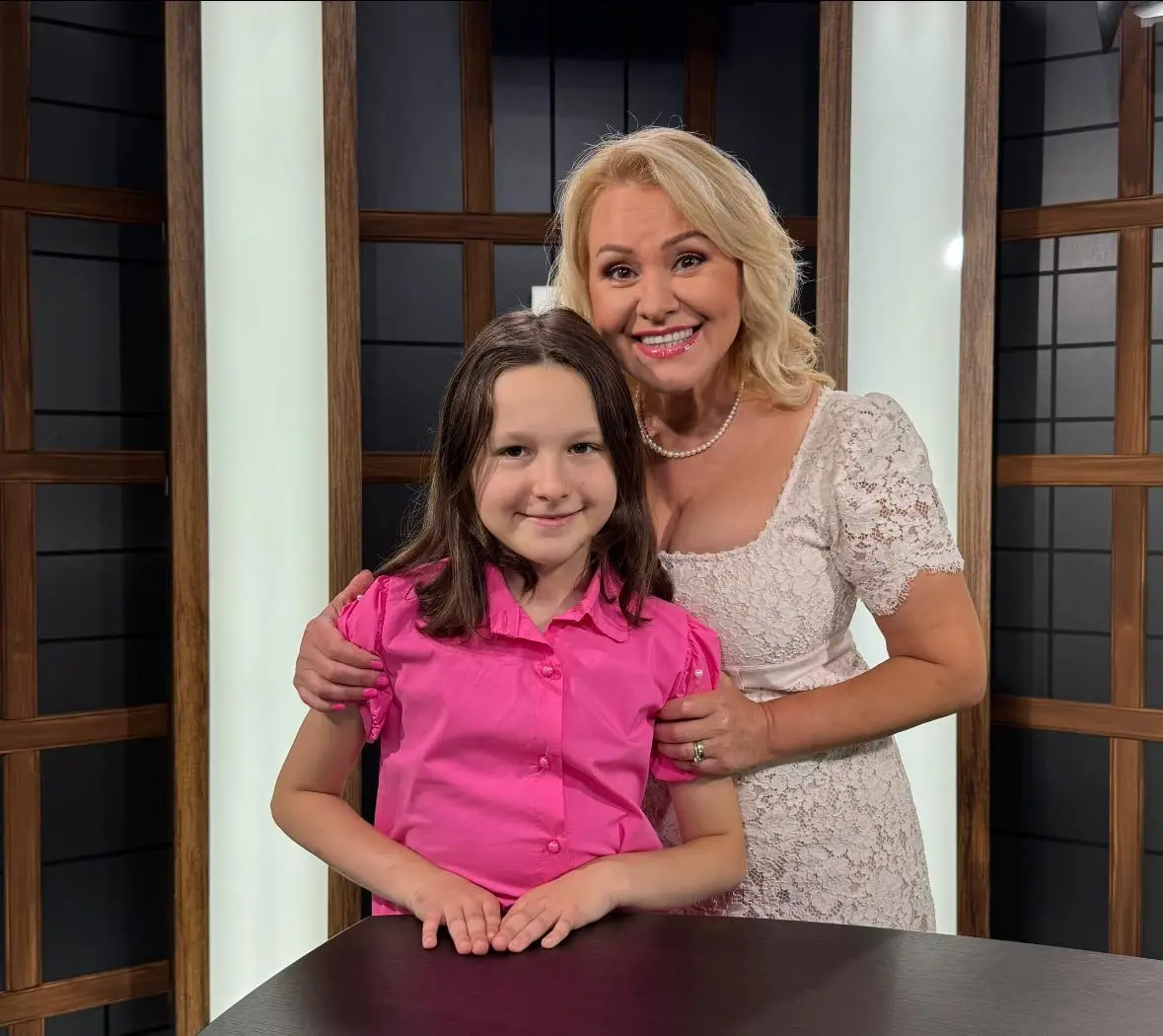 Lorena Bogza și fiica ei