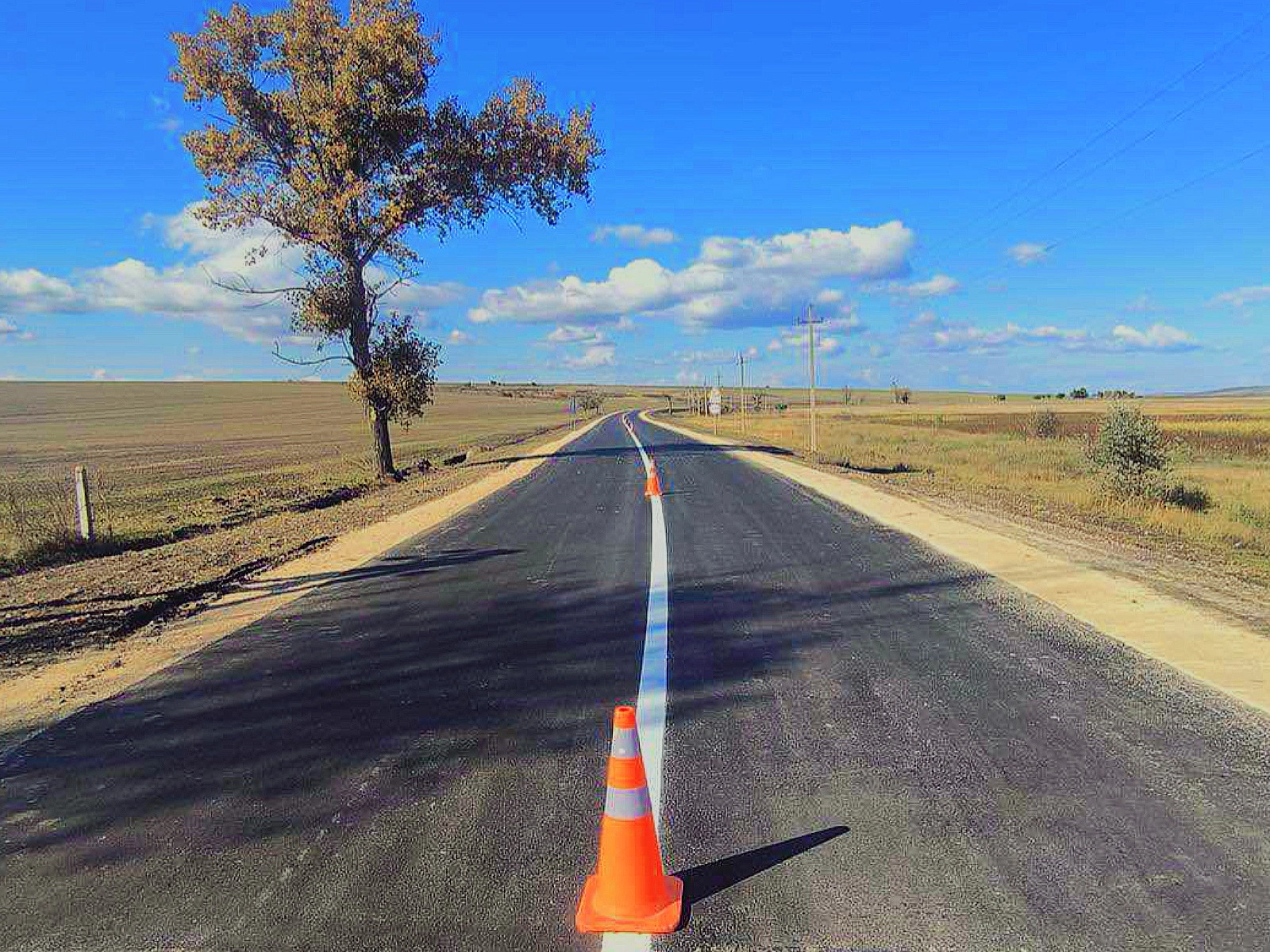 Reparația drumului dintre satele Borceag și Chioselia Rusă 