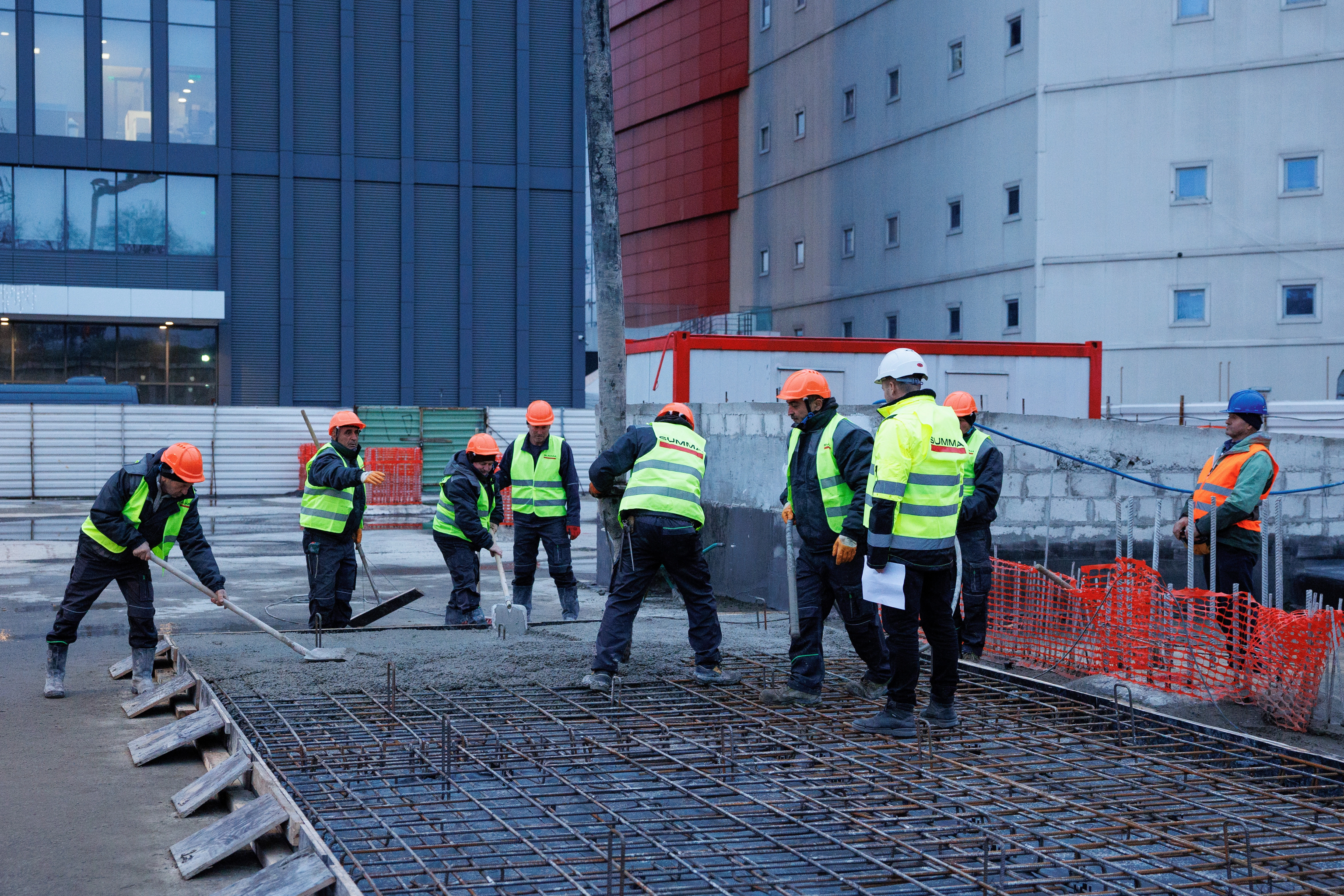 Așezare simbolică a pietrei de temelie