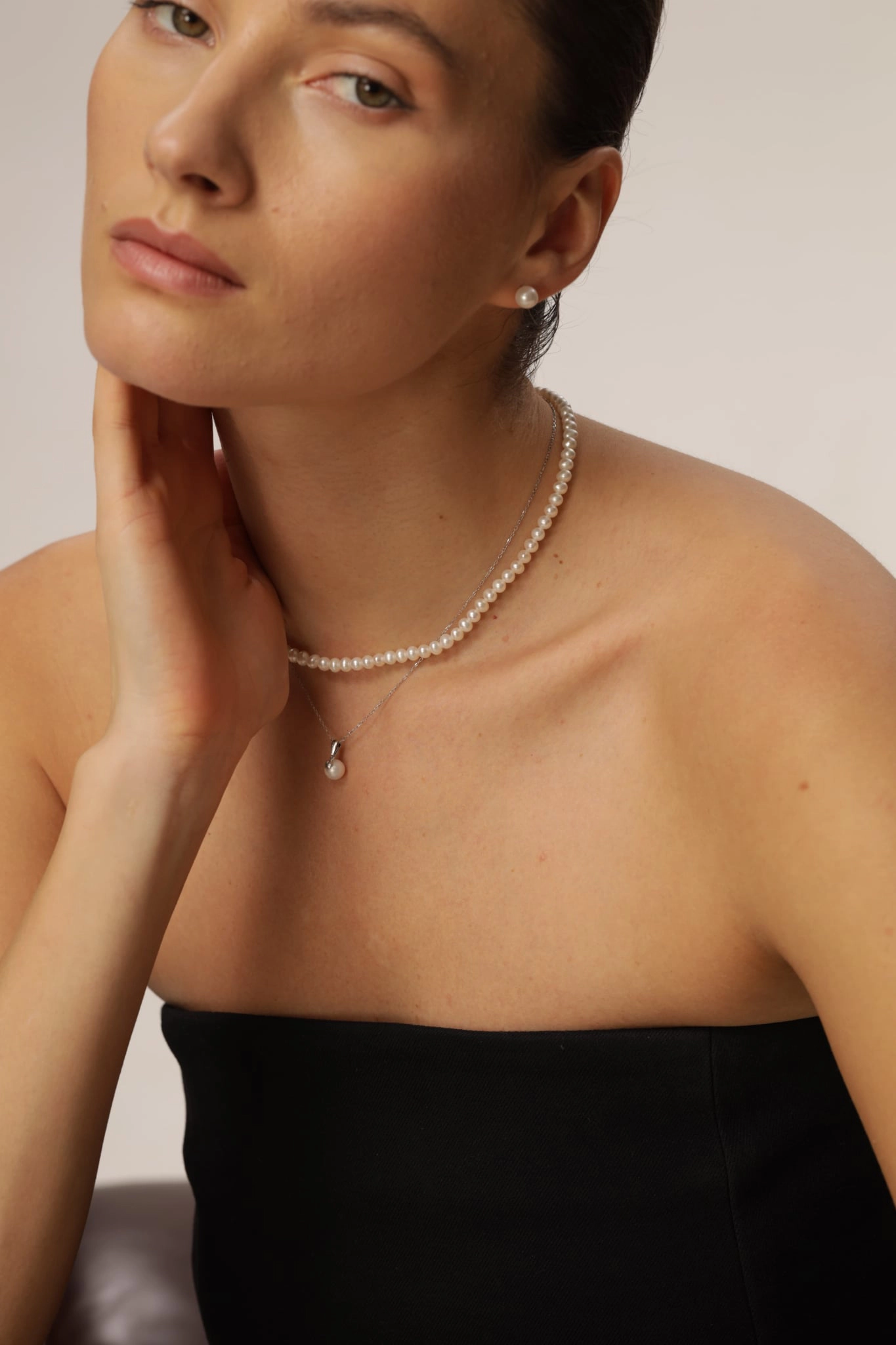 Cercei și coliere Pearl Code