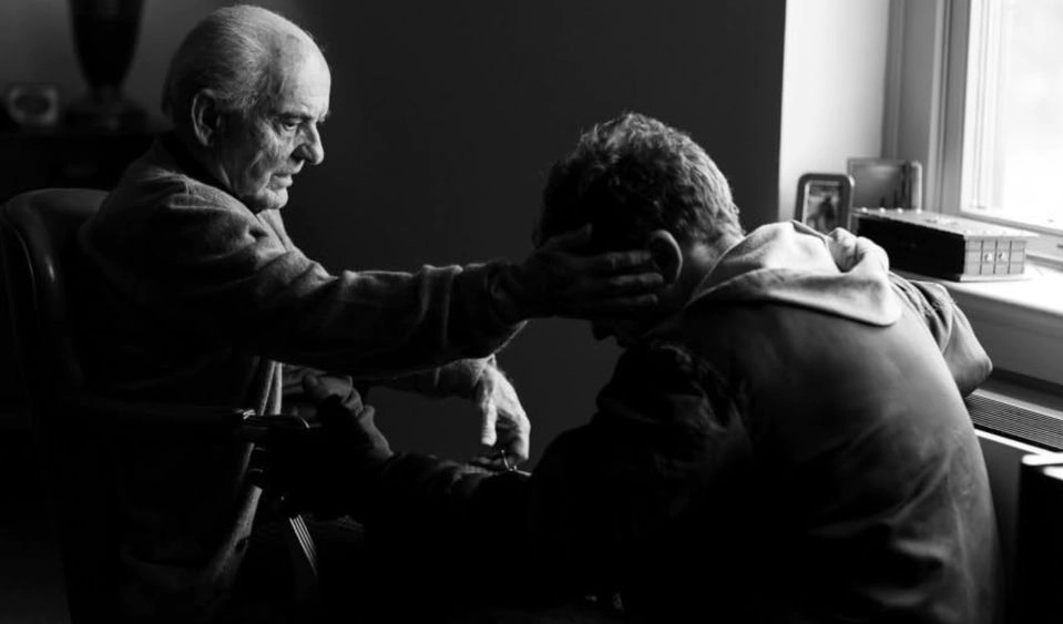 Joe Pesci, alături de Michael Pitt în „Day of the Fight” (2023)