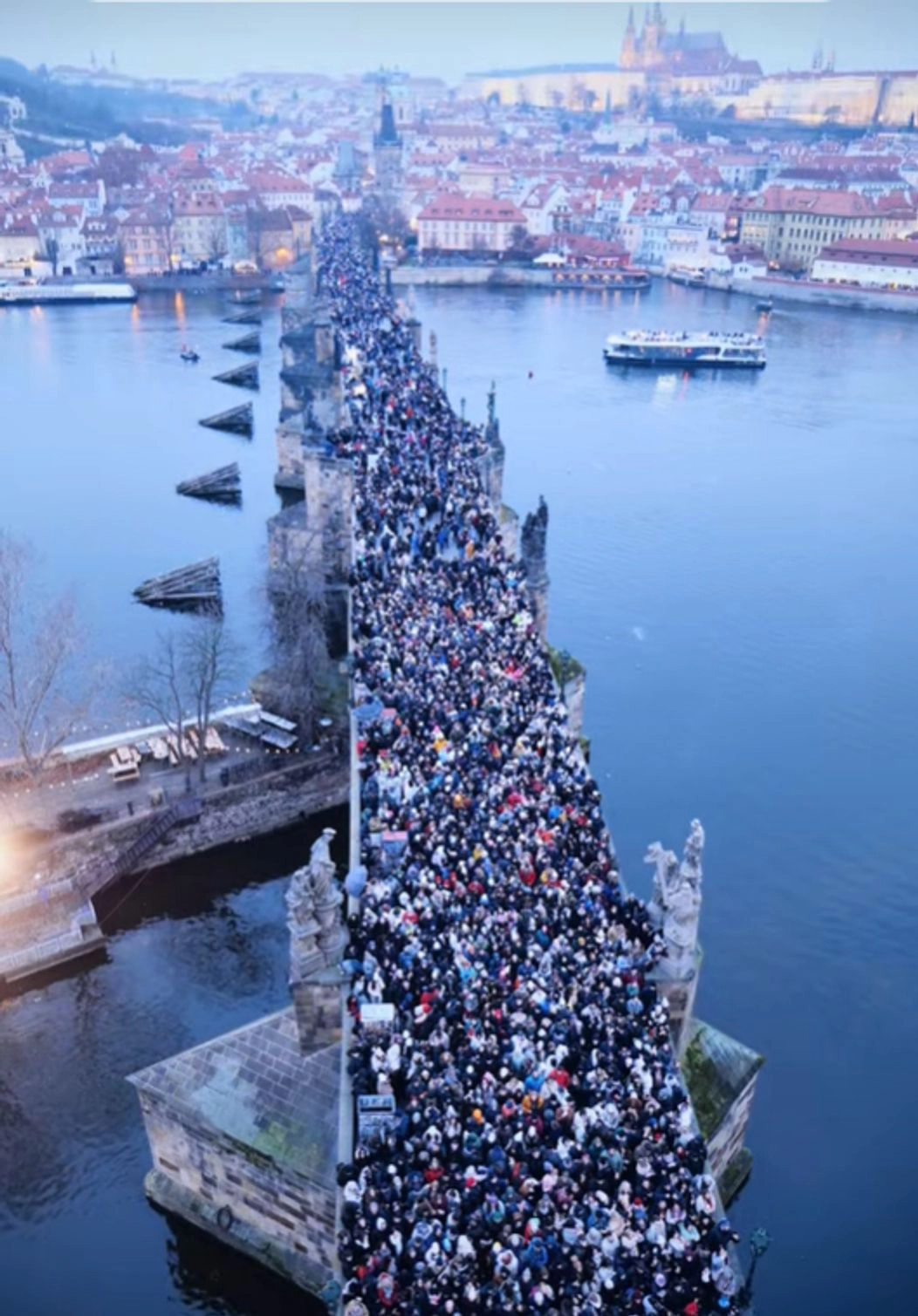 Podul Carol din Praga