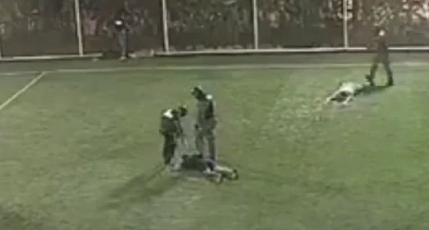 atac pe teren de fotbal