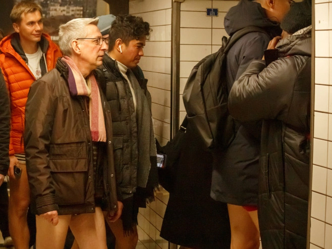 „No Trousers on Tube Ride” 