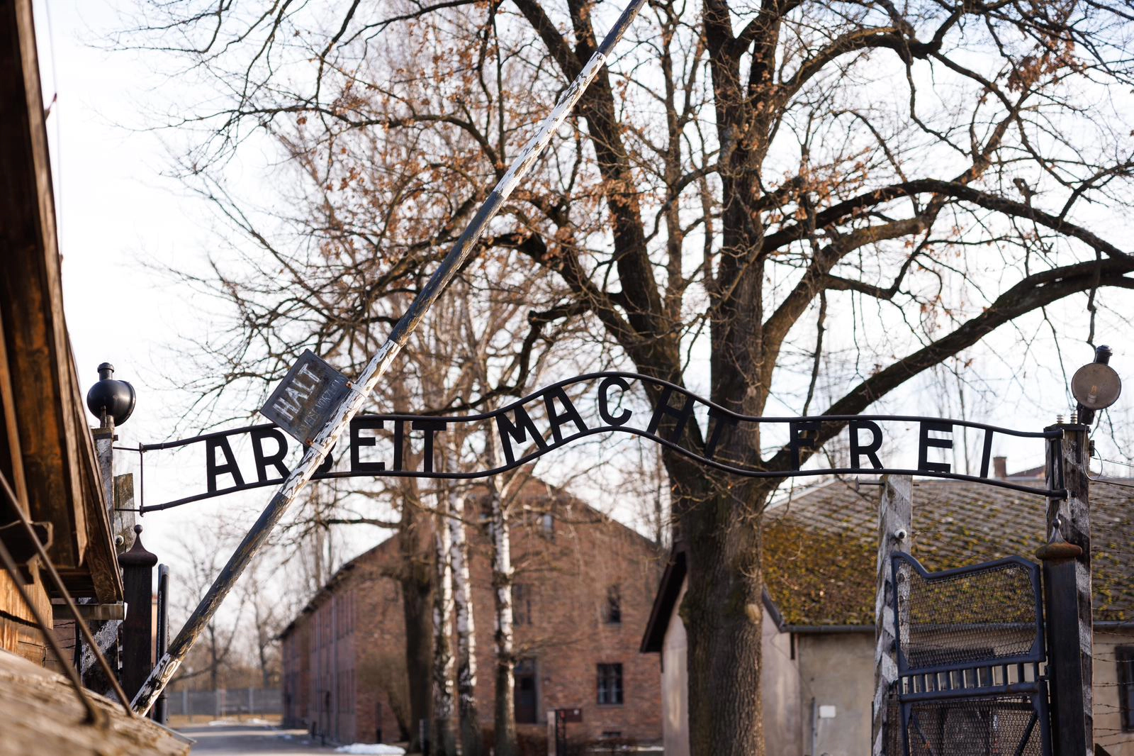 Lagăr de concentrare 