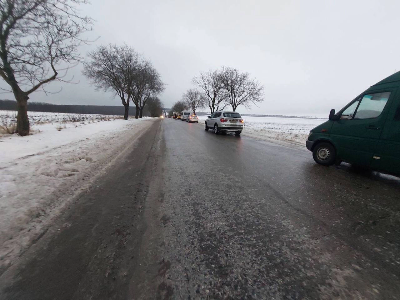 Drum blocat din cauza ghețușului