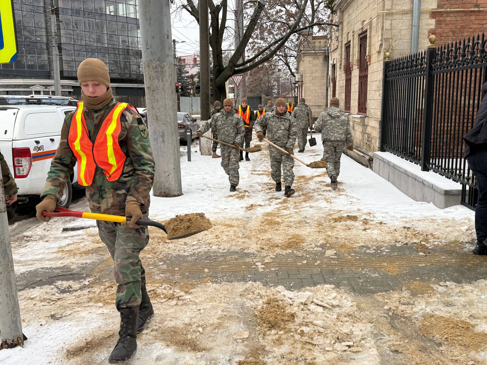Armata Națională iese în teren