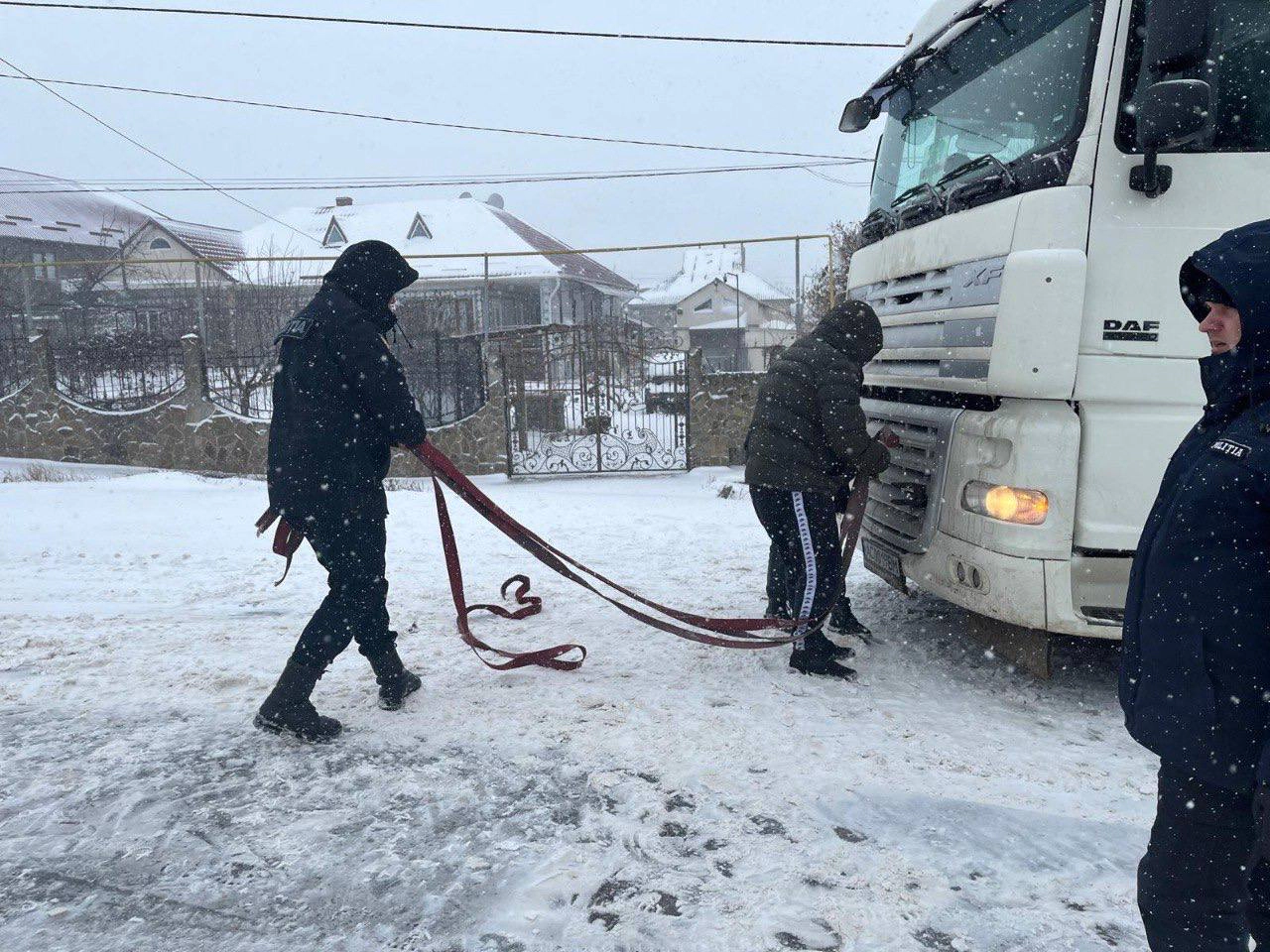 Intervenția poliției în satul Sărăteni