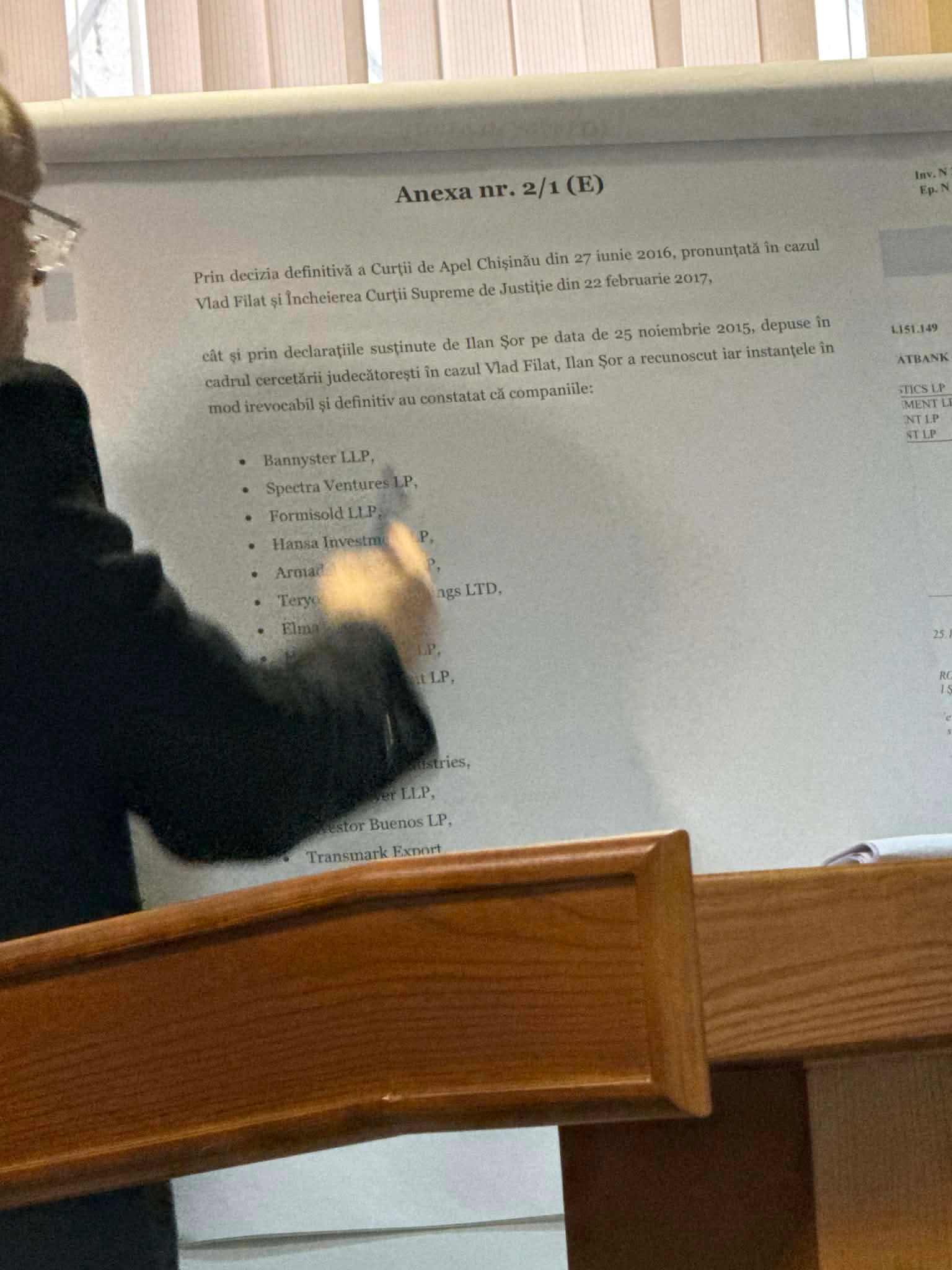 Vlad Plahotniuc face declarați la tribuna în fața magistraților