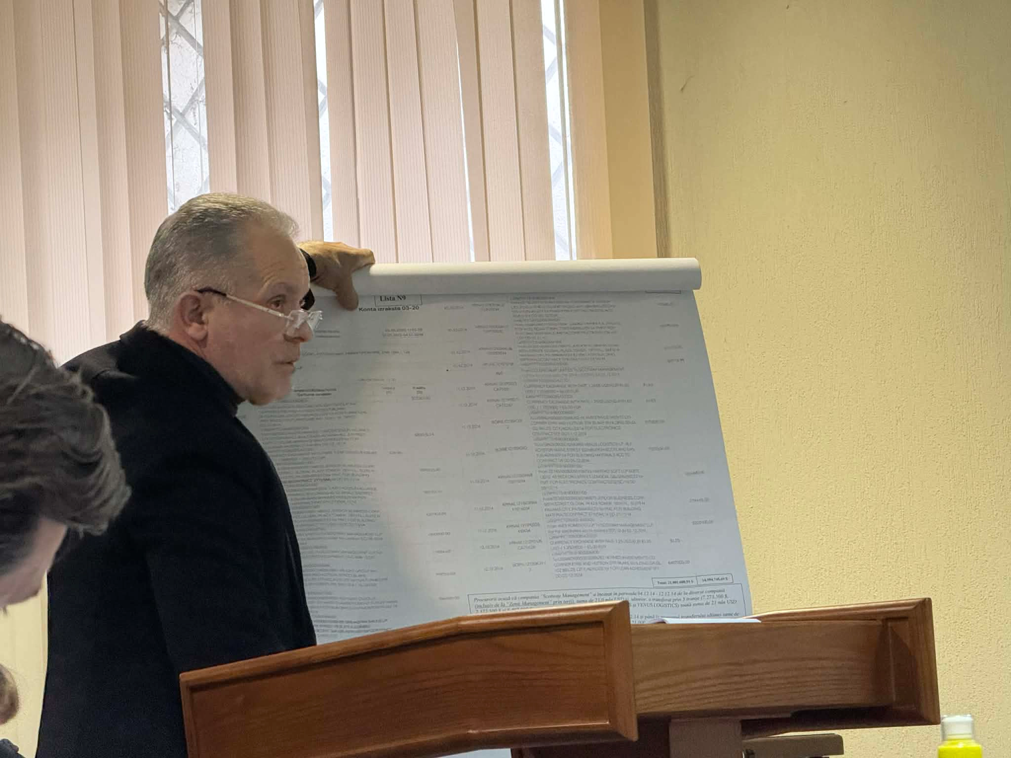 Vlad Plahotniuc face declarați la tribuna în fața magistraților