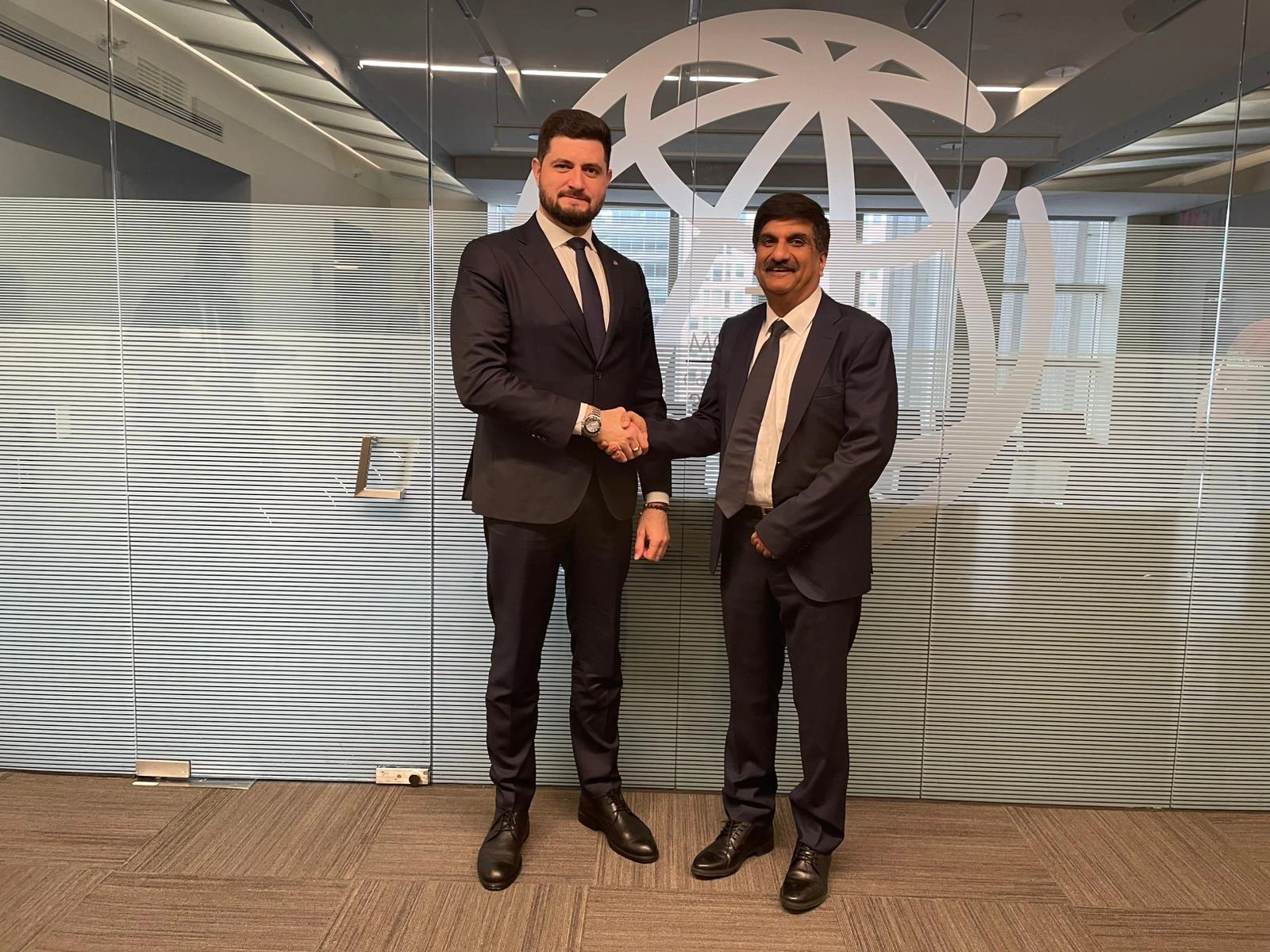 Ministrul Energiei la întrevederi cu managementul Băncii Mondiale și Carlyle Group