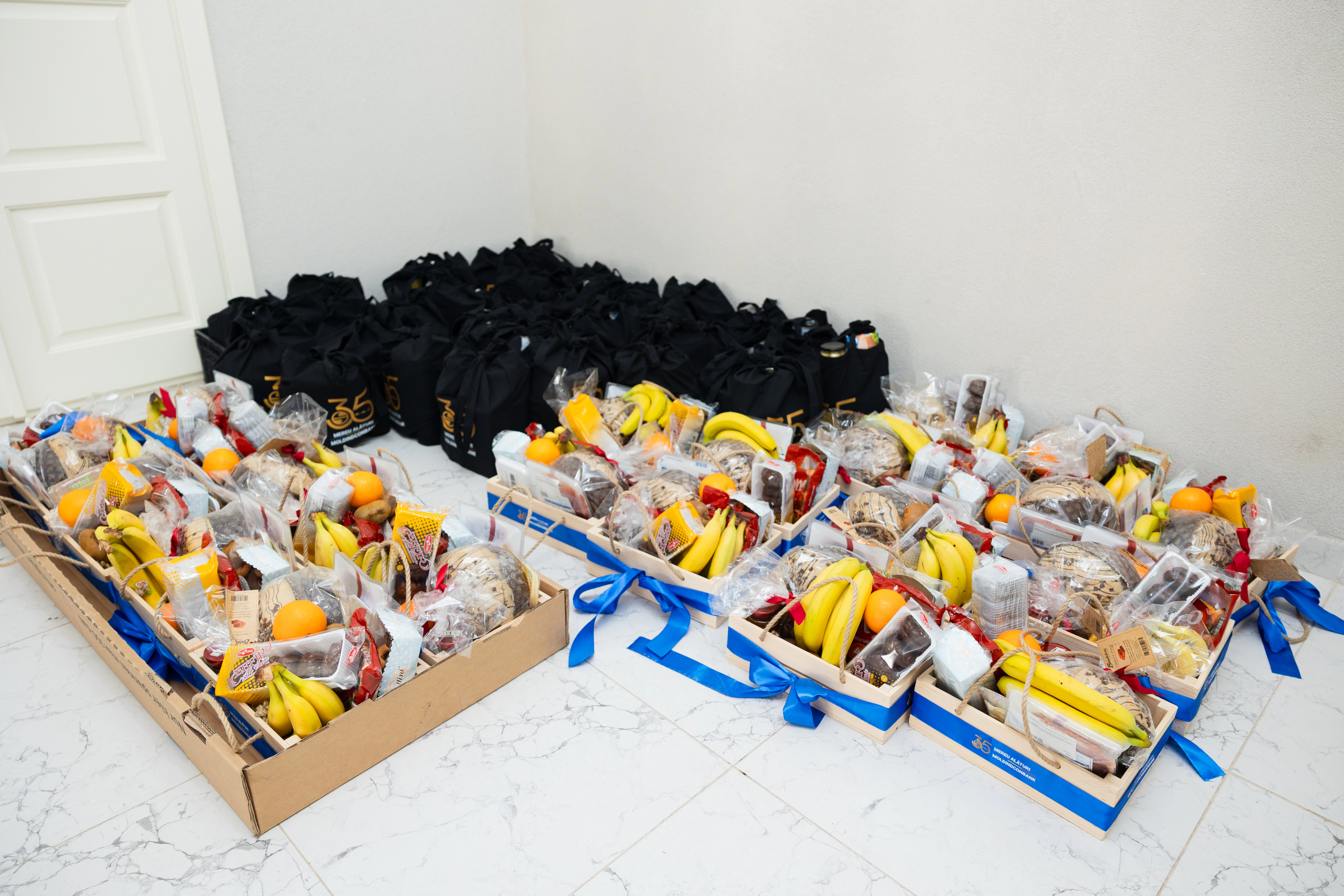 Moldindconbank și The Moldova Project aduc bucurie familiilor din Hâncești