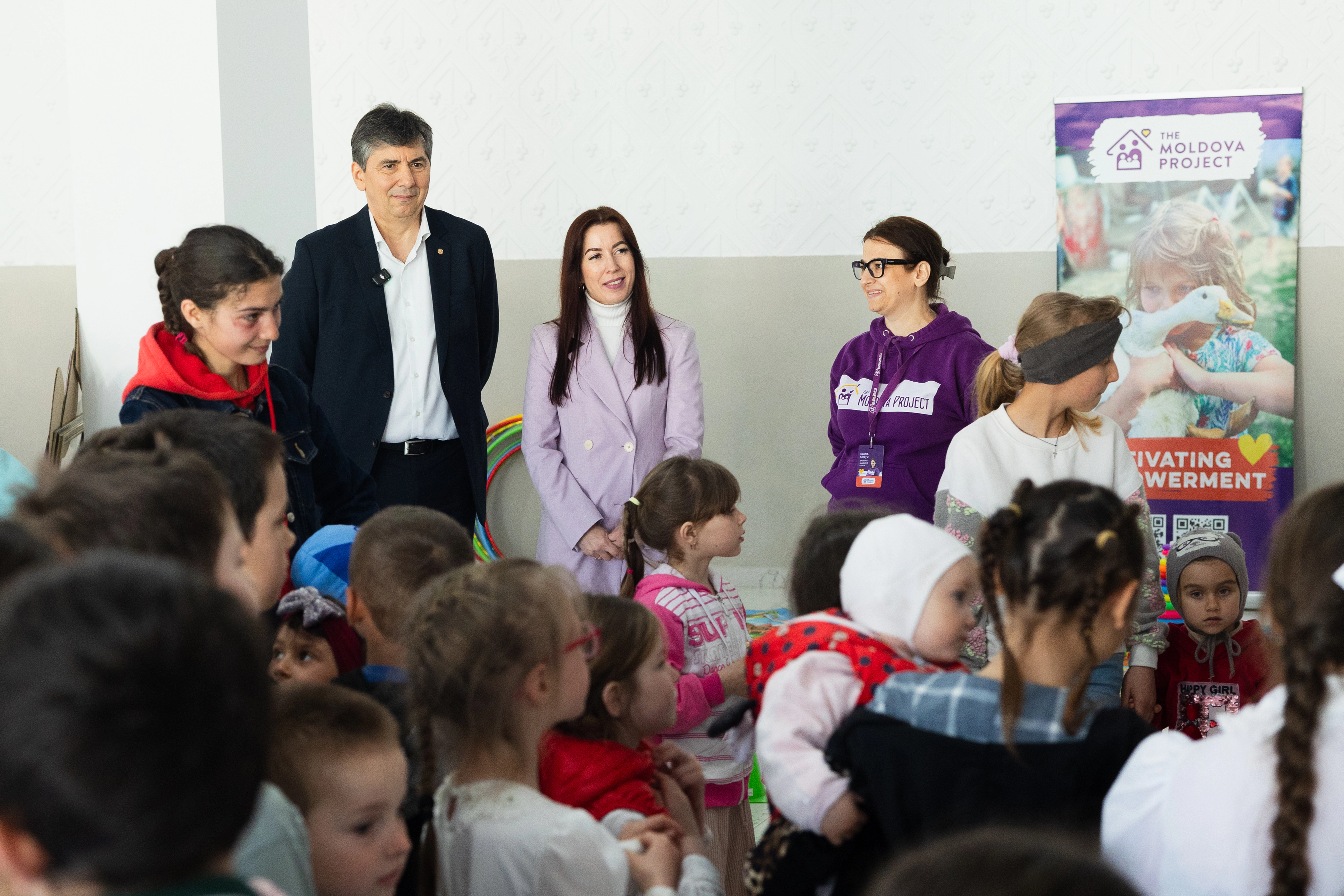 Moldindconbank și The Moldova Project aduc bucurie familiilor din Hâncești