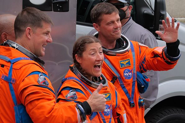 Astronauții misiunii Artemis II 