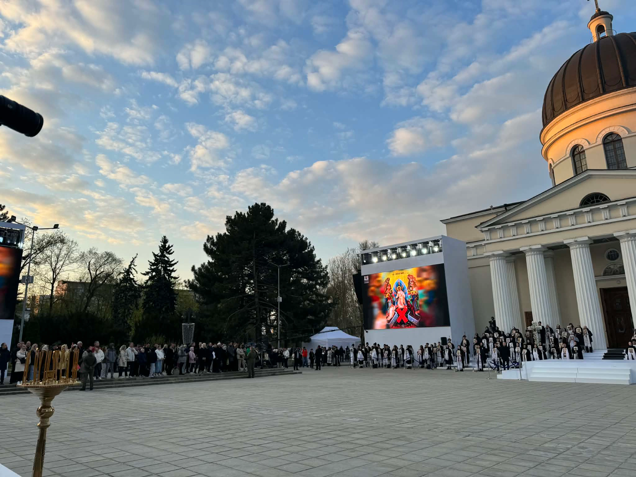 Slujba Învierii din Noaptea Sfintelor Paști