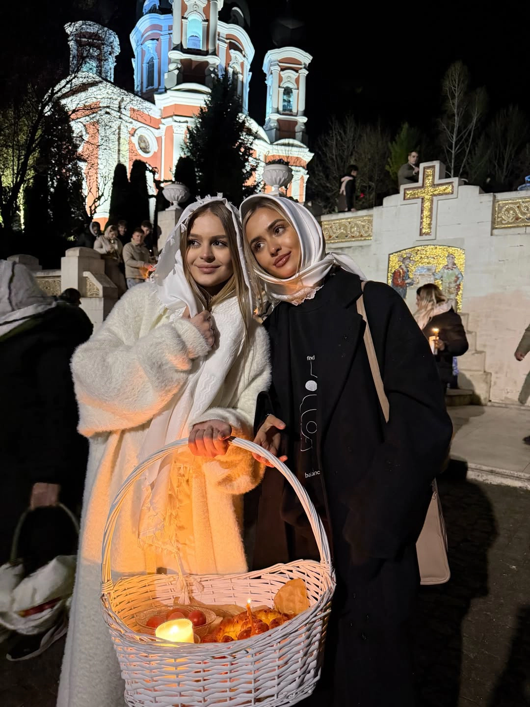Iuliana și Ana Beregoi