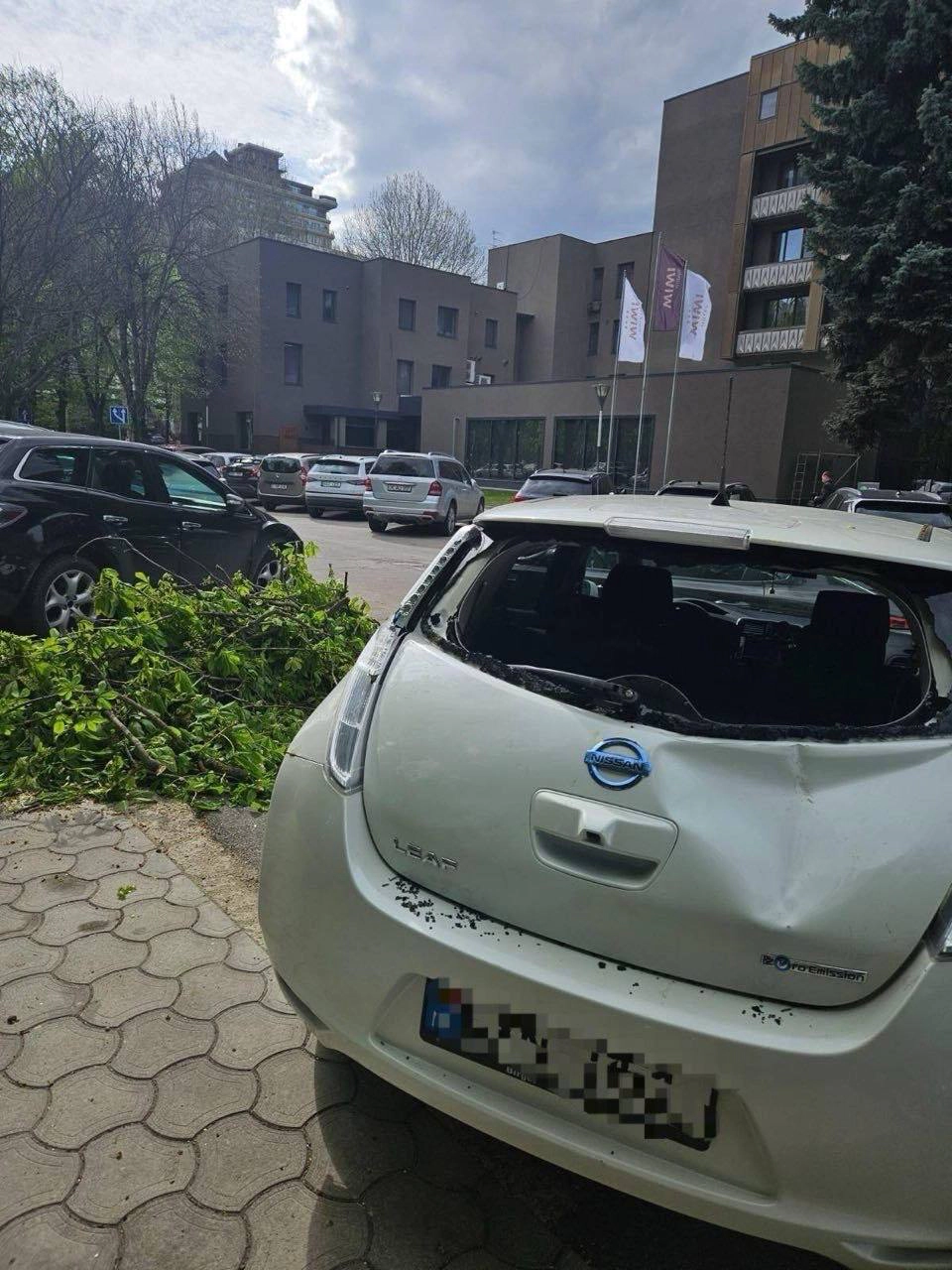Vântul a provocat pagube