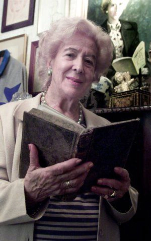  Matilde Camus