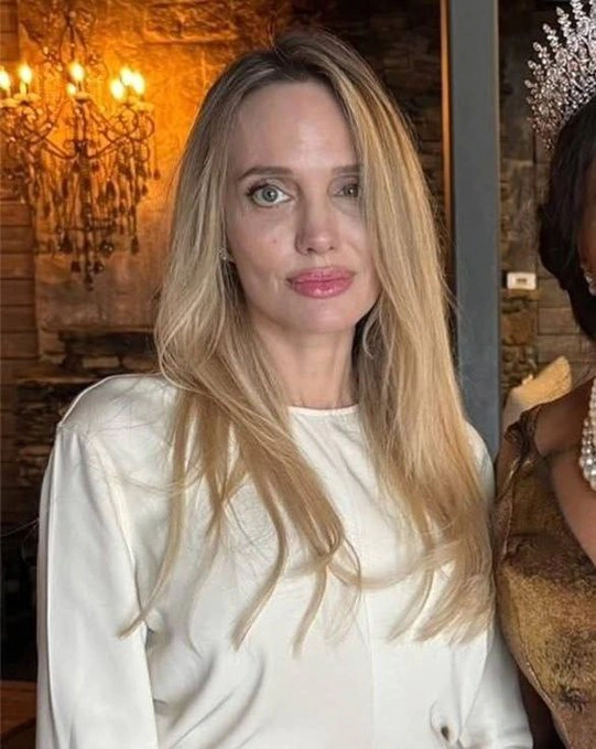 Angelina Jolie