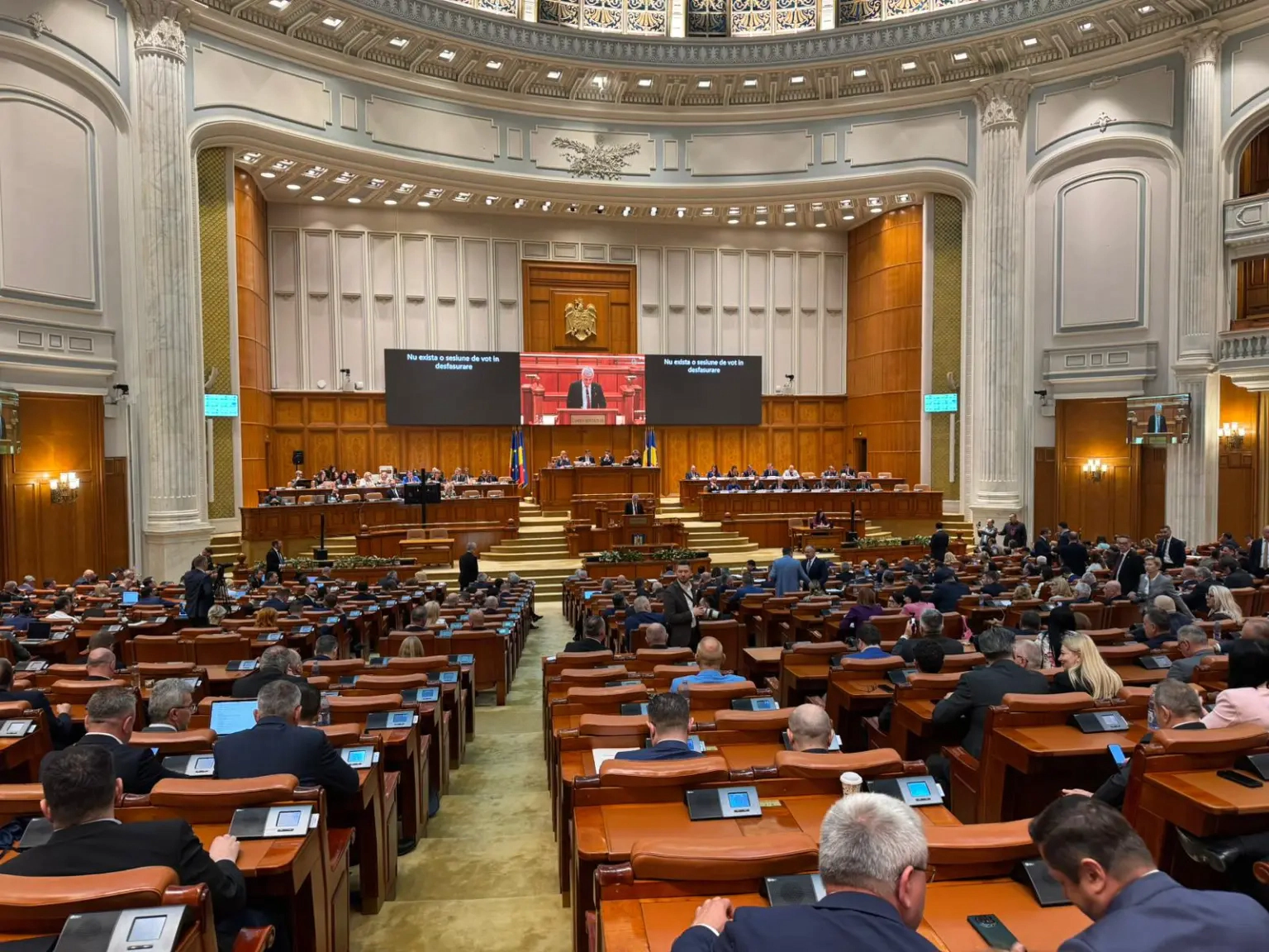Dezbaterile la moțiunea de cenzură PSD-AUR