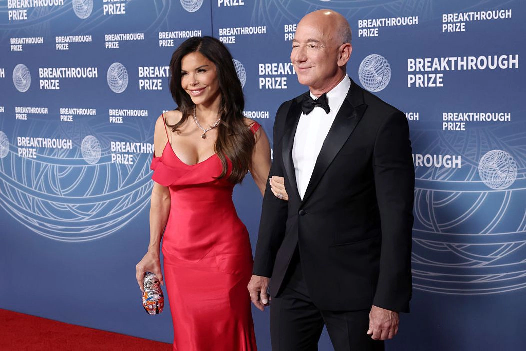 Jeff Bezos și Lauren Sánchez
