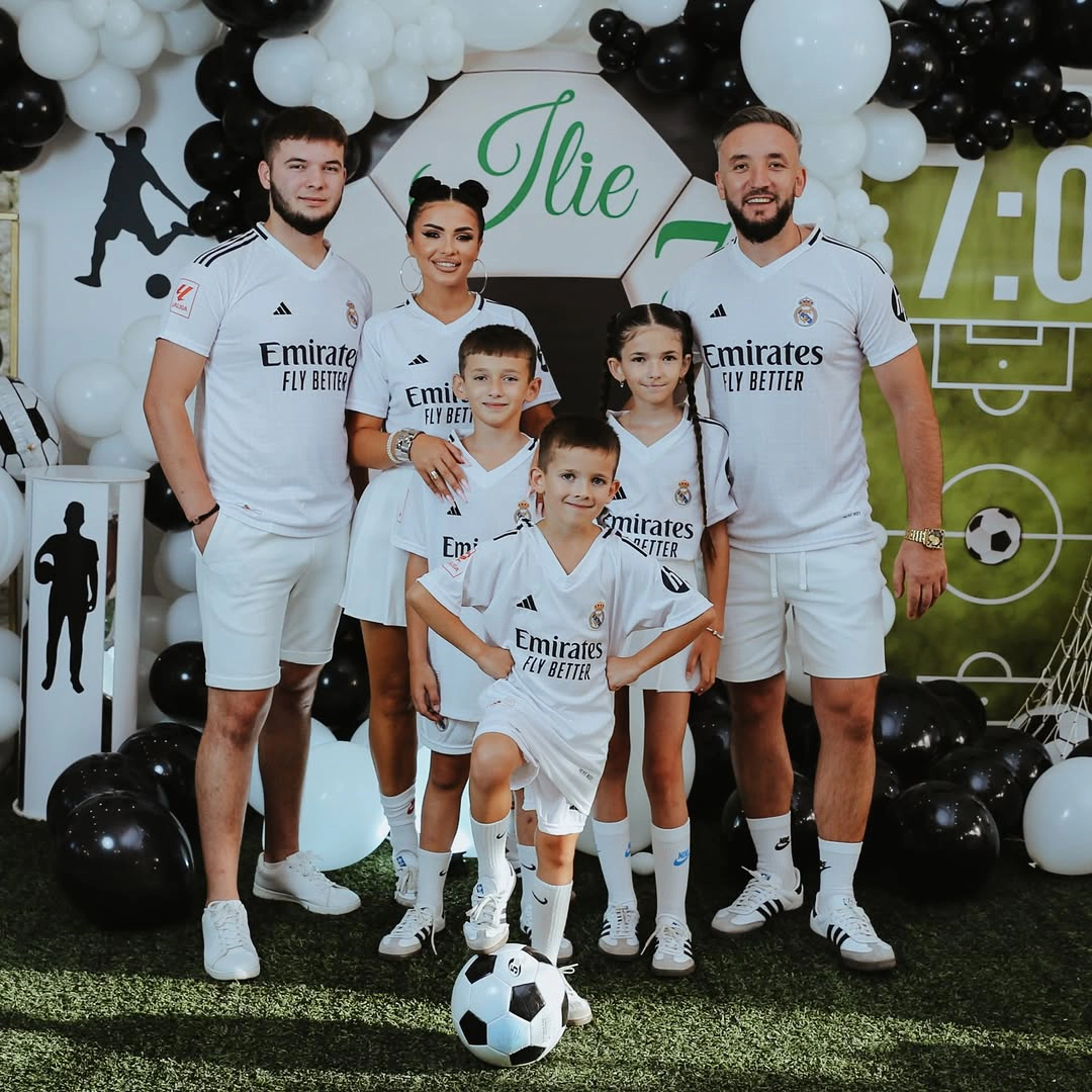 Familia Maxian