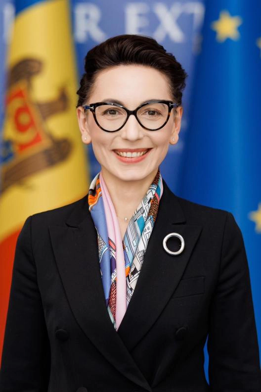 Corina Călugăru